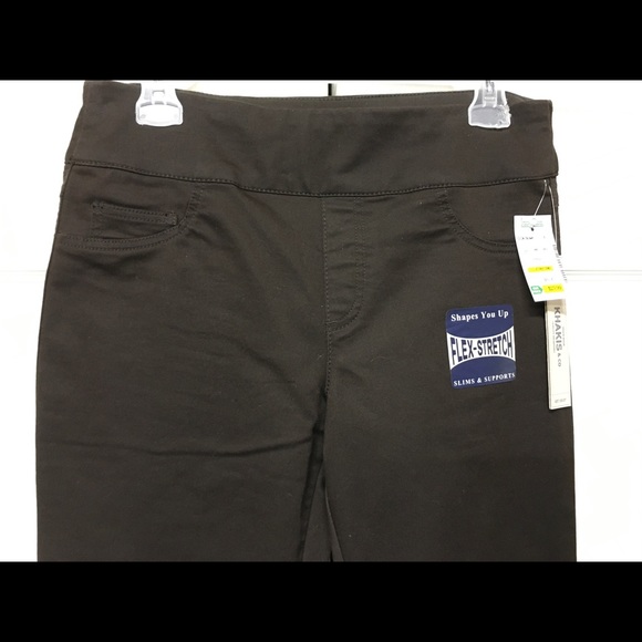 Brown stretch cotton pants. Still has tags never worn. - Picture 3 of 10